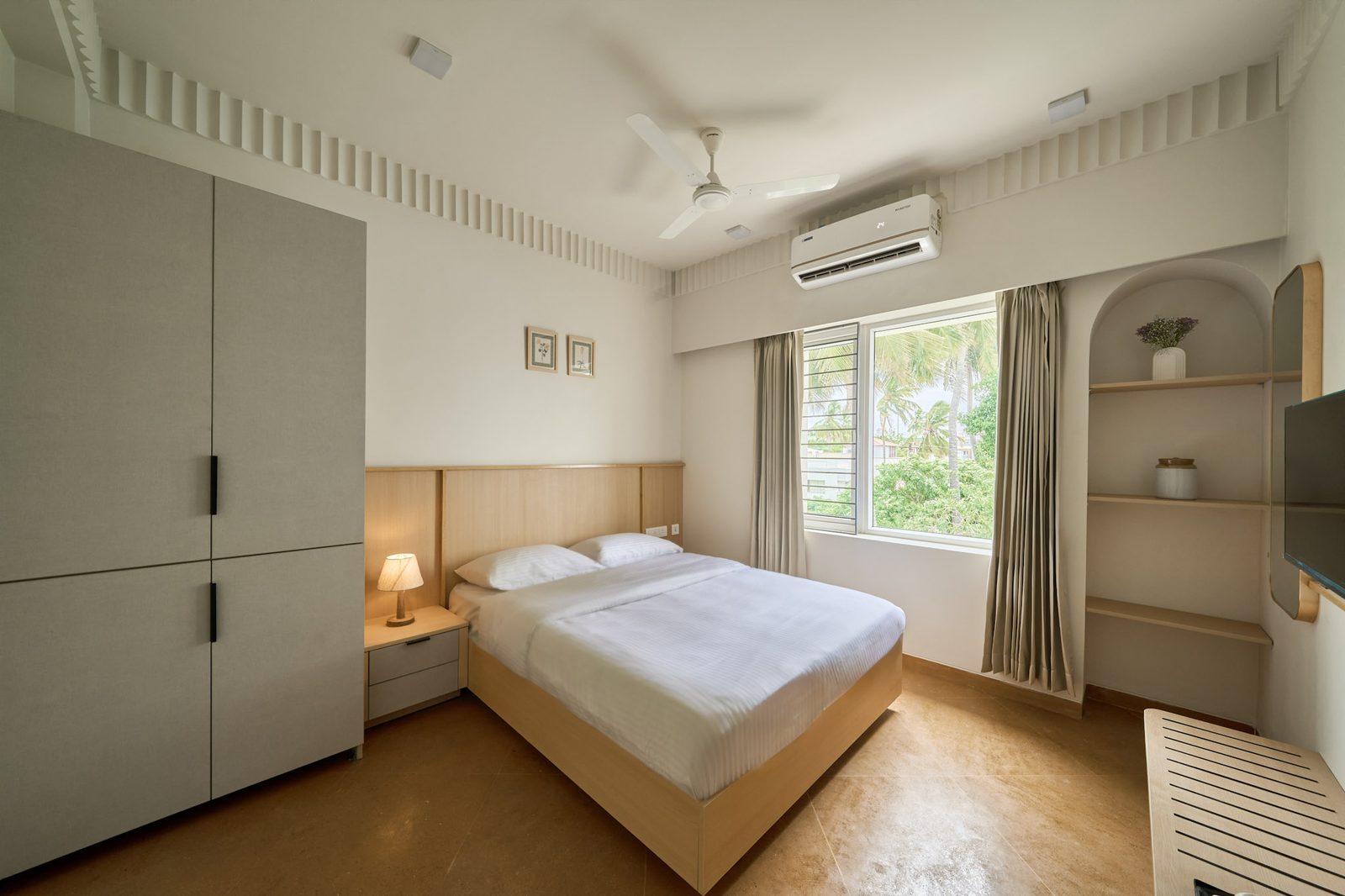 Suite Bedroom